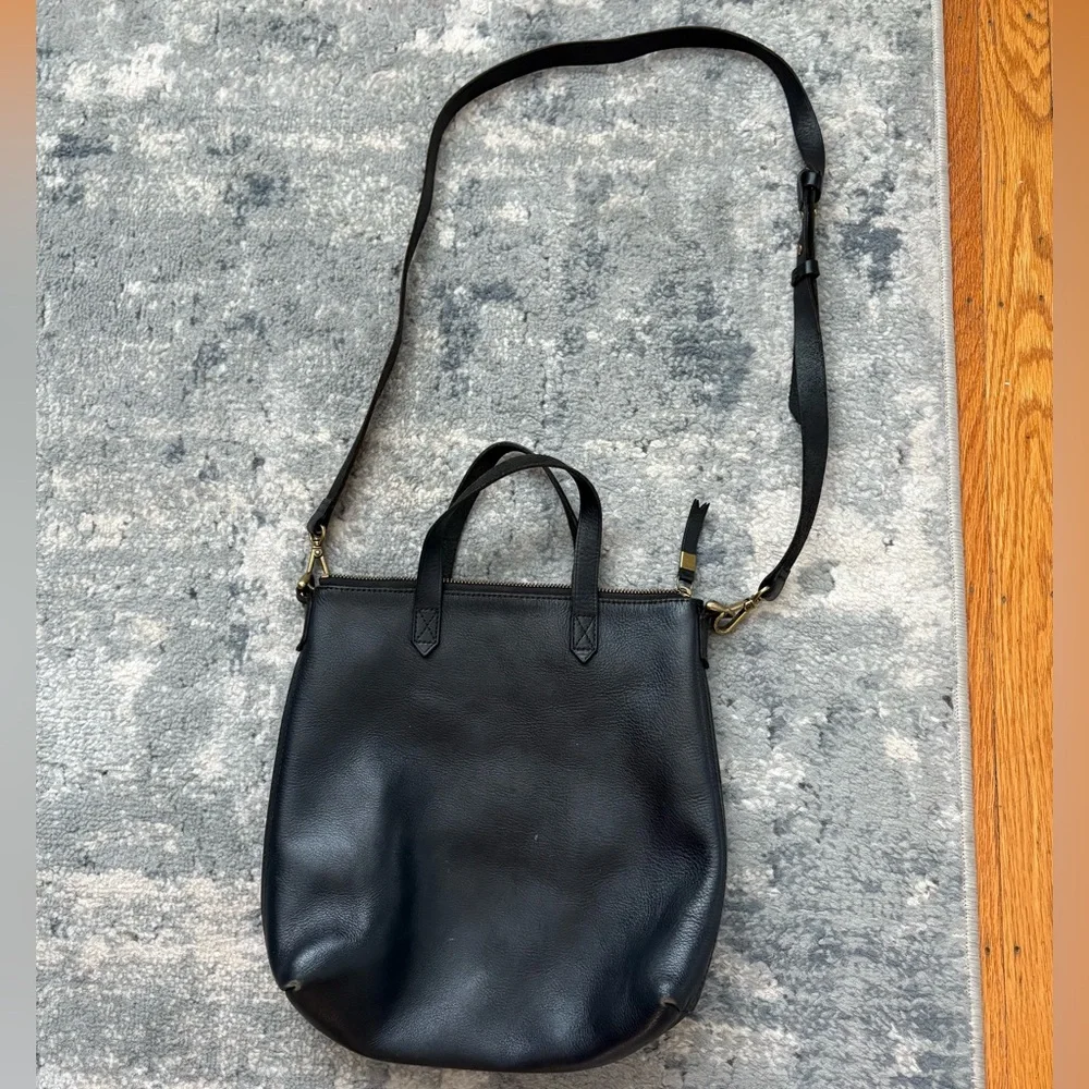 Madewell Transport Crossbody 100% Leather, Black - Picture 2 of 9